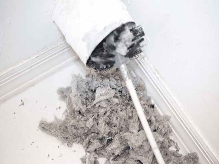 Cleaning dryer vent